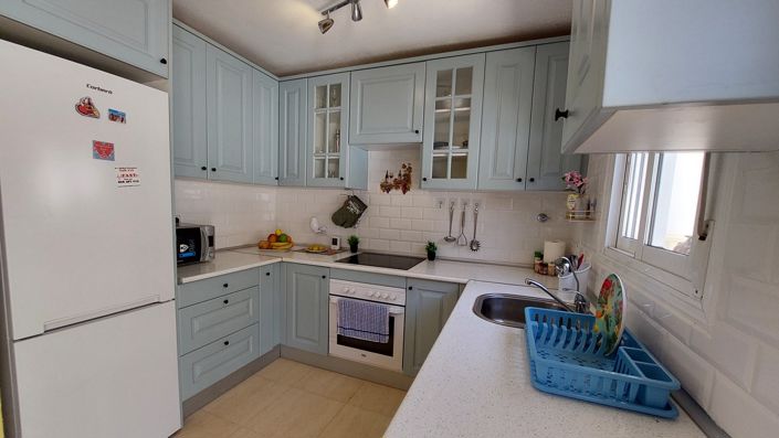 Image No.12-2 Bed House for sale