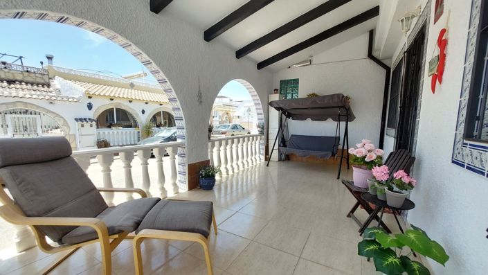 Image No.3-2 Bed House for sale