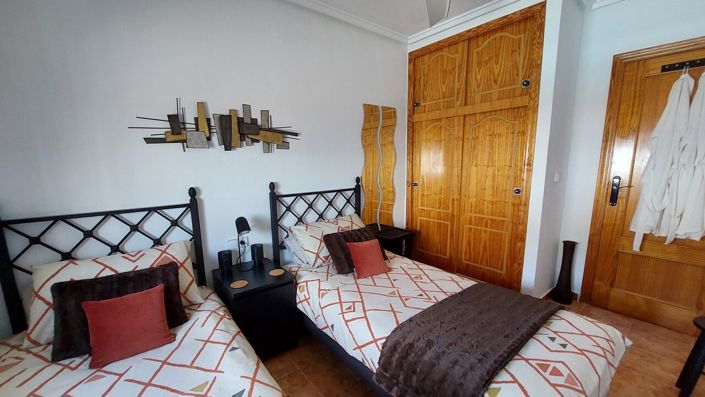 Image No.23-2 Bed Villa for sale