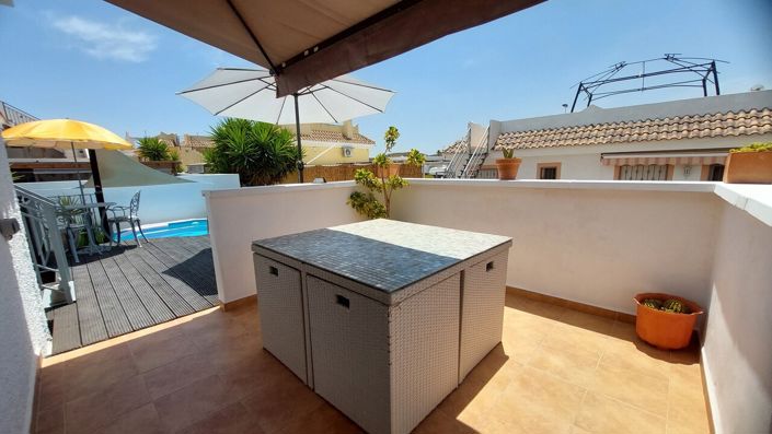 Image No.25-2 Bed Villa for sale