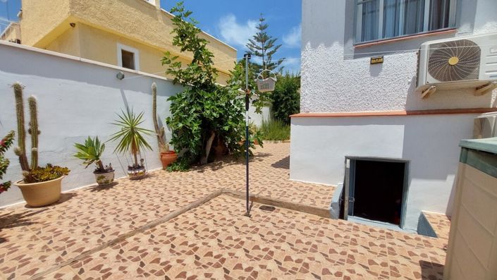 Image No.28-2 Bed Villa for sale