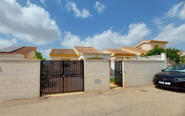 Image No.35-3 Bed Villa for sale