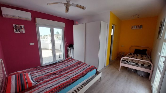 Image No.18-3 Bed Villa for sale