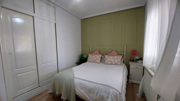 Image No.16-2 Bed Villa for sale