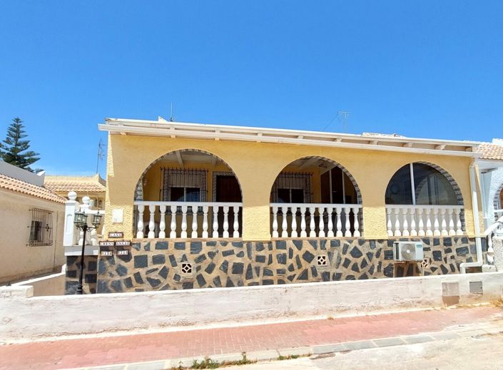 Image No.5-2 Bed Villa for sale