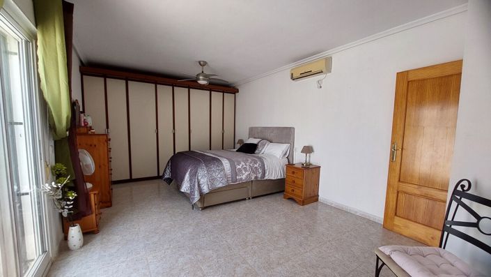 Image No.25-3 Bed Villa for sale