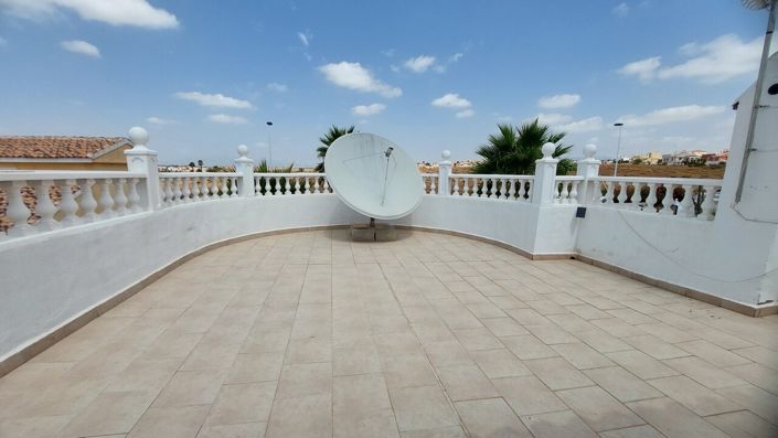 Image No.28-3 Bed Villa for sale