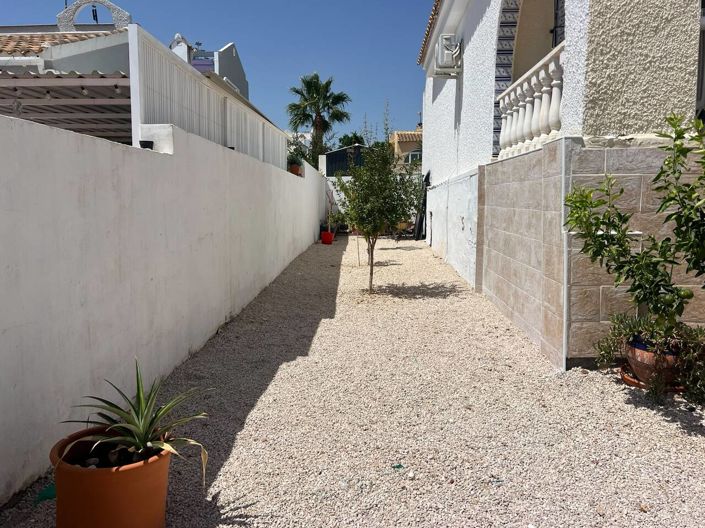 Image No.27-3 Bed Villa for sale