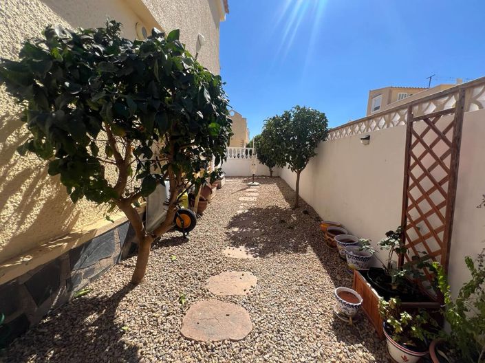 Image No.17-3 Bed Villa for sale