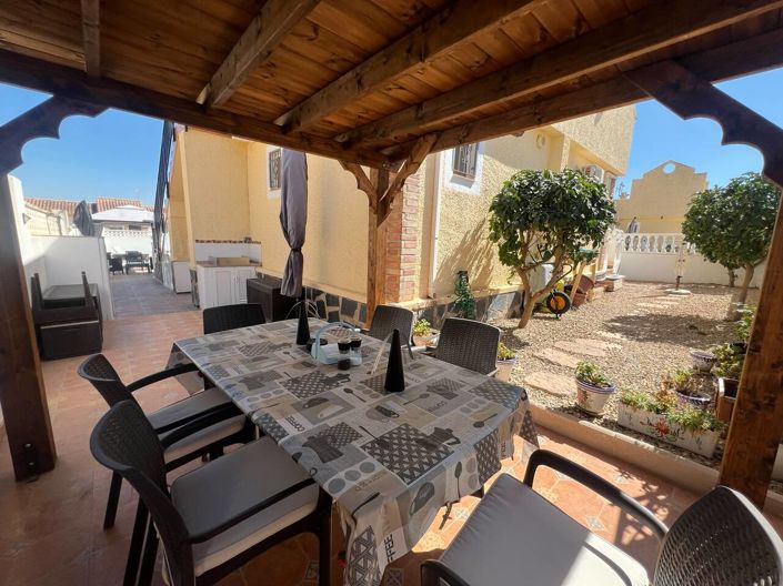 Image No.18-3 Bed Villa for sale