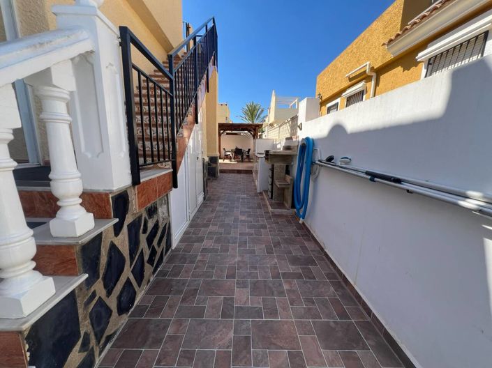 Image No.20-3 Bed Villa for sale
