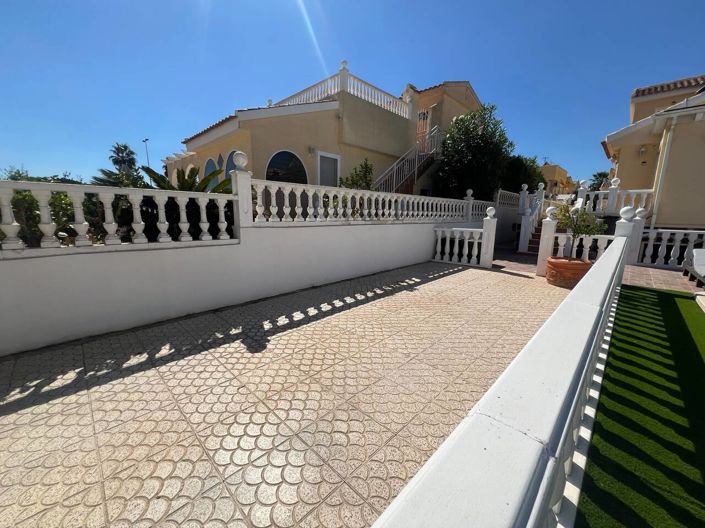 Image No.24-3 Bed Villa for sale