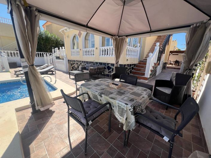 Image No.25-3 Bed Villa for sale