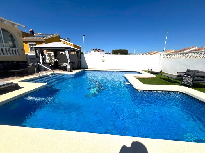Image No.26-3 Bed Villa for sale