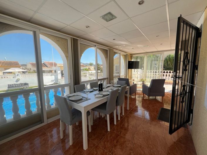 Image No.5-3 Bed Villa for sale