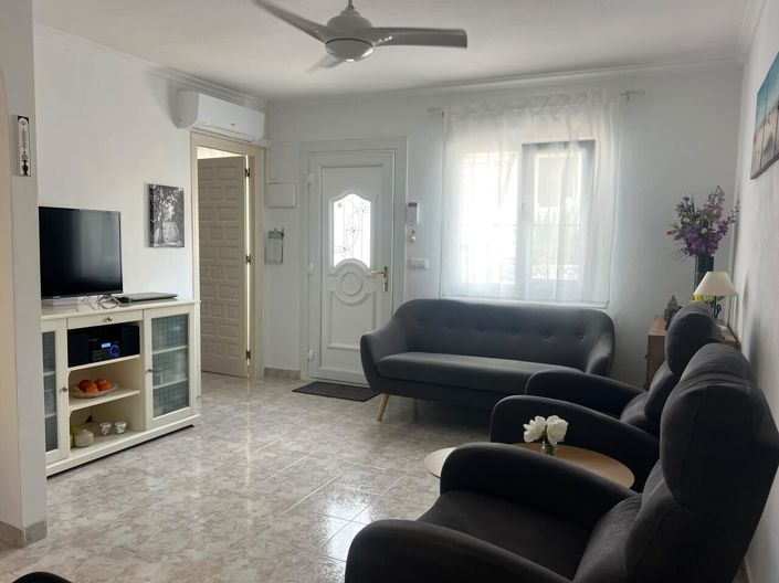 Image No.12-2 Bed Property for sale