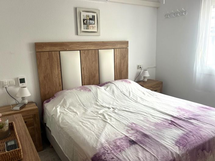 Image No.14-2 Bed Property for sale