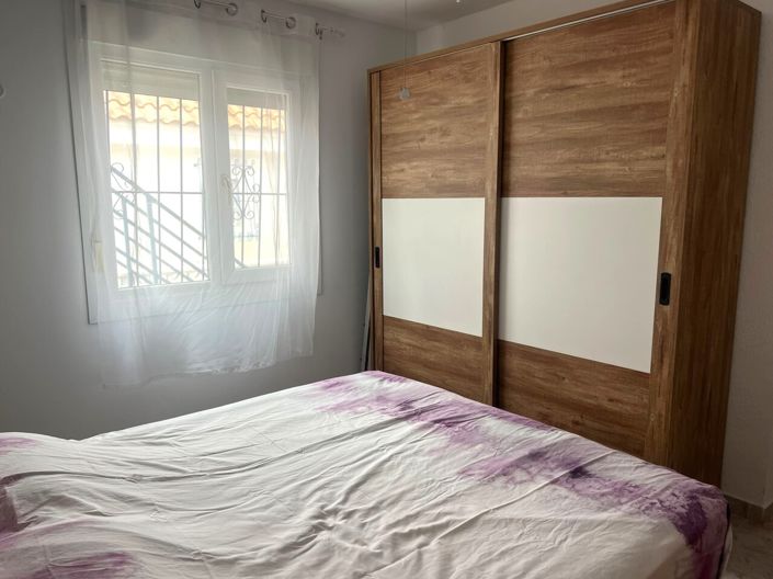 Image No.15-2 Bed Property for sale