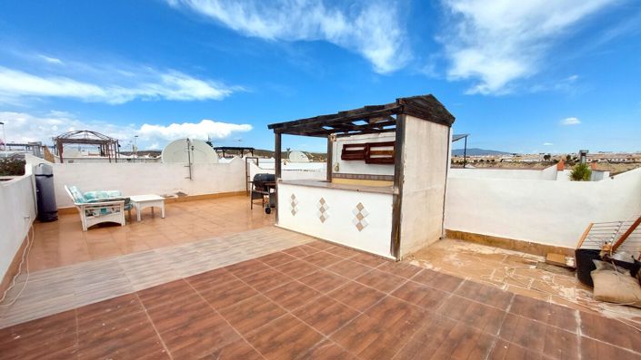 Image No.20-2 Bed House for sale
