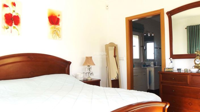 Image No.24-3 Bed Villa for sale