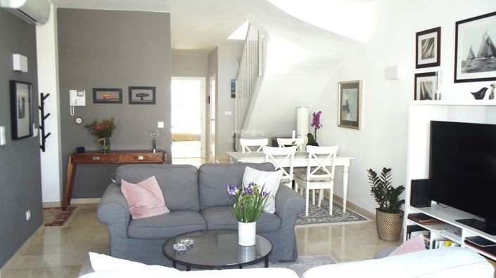 Image No.12-2 Bed Apartment for sale