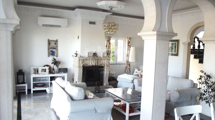Image No.6-4 Bed Villa for sale