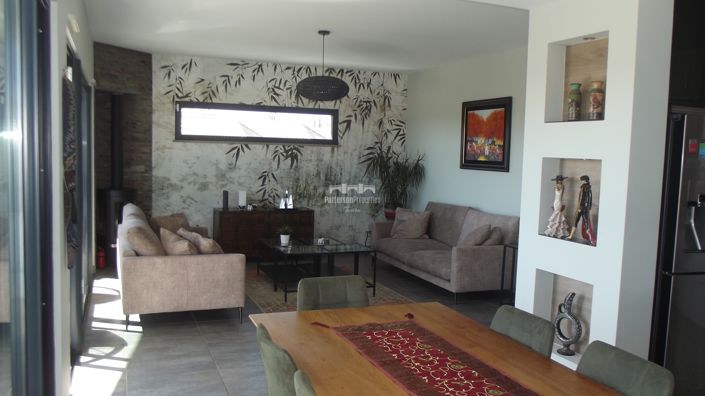 Image No.10-3 Bed Villa for sale