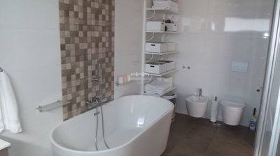 1603-660677-0541cce4ce08b5944d9912c0c67cb2a9c