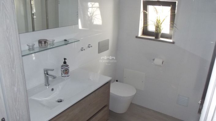 Image No.18-3 Bed Villa for sale