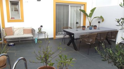 1603-663176-0541cce4ce08b5944d9912c0c67cb2a9c