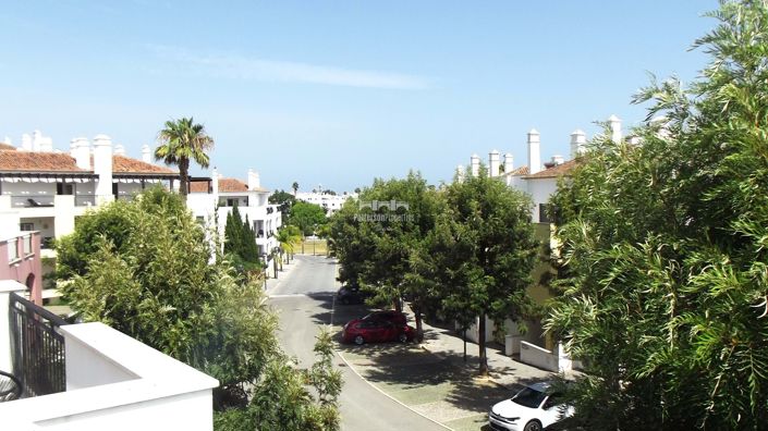 Image No.20-3 Bed Villa for sale