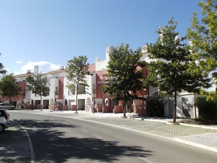 Image No.27-3 Bed Villa for sale