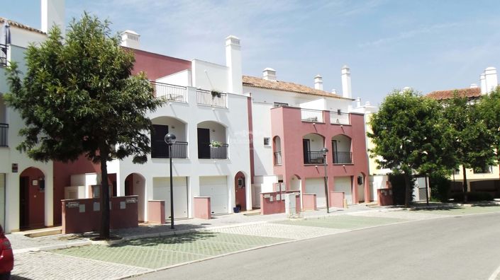 Image No.3-3 Bed Villa for sale