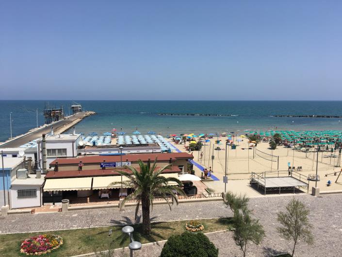 Image No.26-4 Bed Villa / Detached for sale