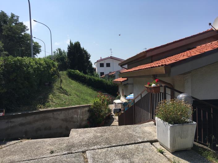 Image No.20-4 Bed Villa / Detached for sale