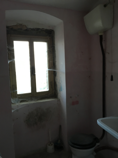 Image No.23-2 Bed House for sale