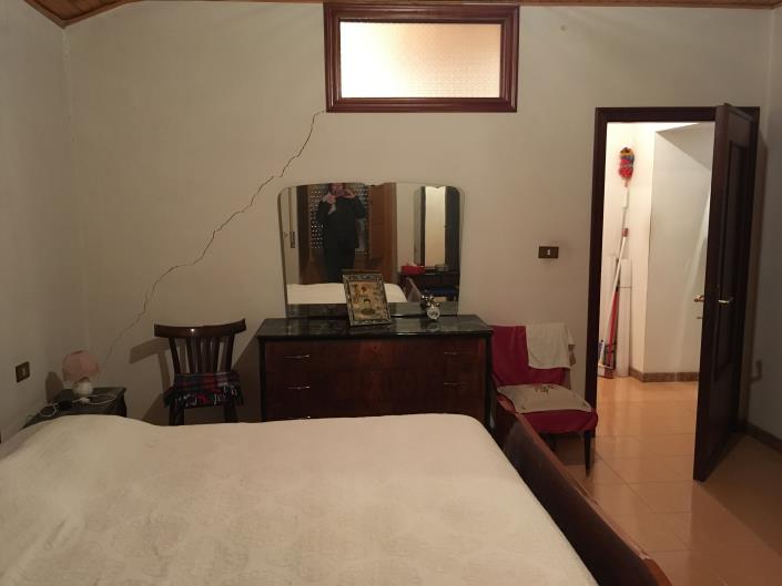 Image No.10-4 Bed Country House for sale