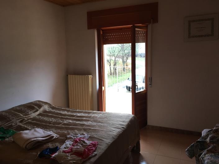 Image No.11-4 Bed Country House for sale