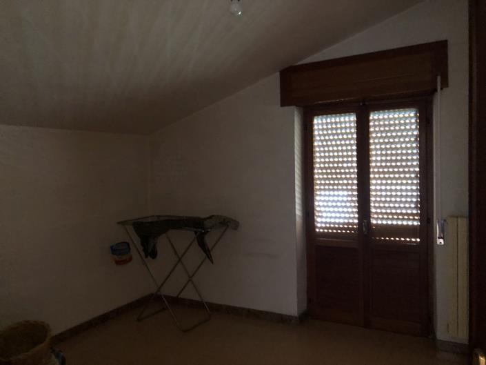 Image No.43-4 Bed Country House for sale