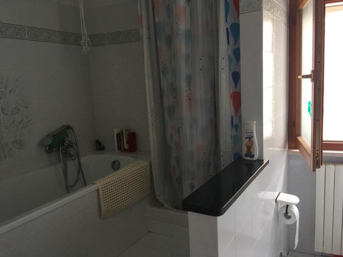 Image No.14-2 Bed Townhouse for sale