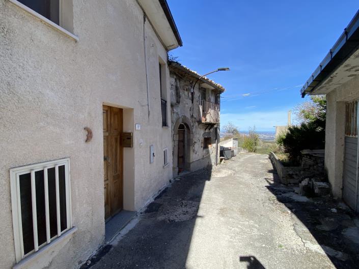 Image No.43-2 Bed Townhouse for sale