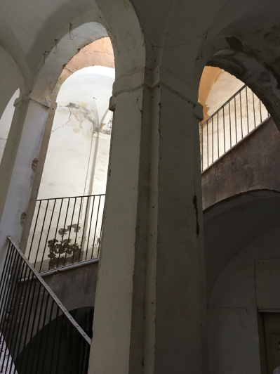 Image No.27-6 Bed Townhouse for sale