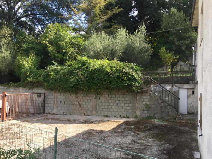 Image No.18-4 Bed House for sale