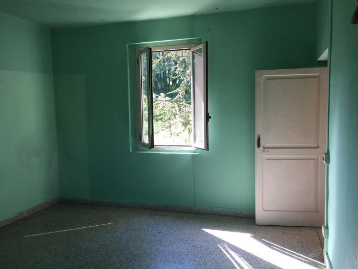 Image No.11-2 Bed Farmhouse for sale