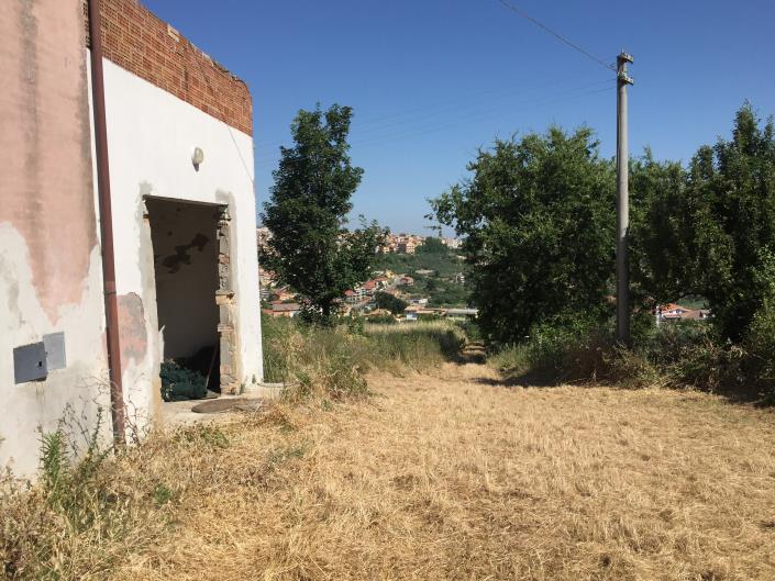 Image No.24-2 Bed Farmhouse for sale