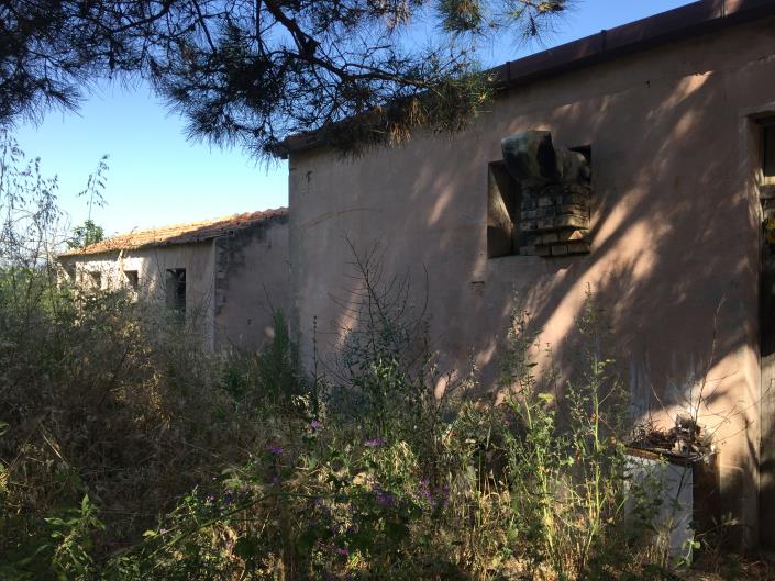 Image No.22-2 Bed Farmhouse for sale