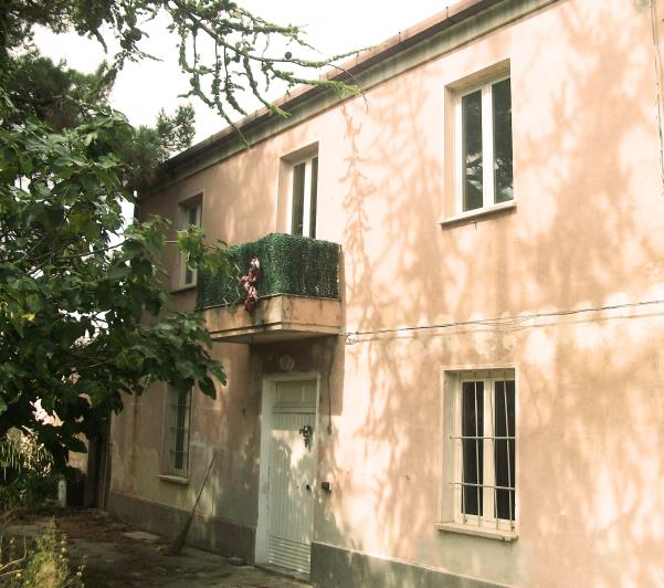 Image No.26-2 Bed Farmhouse for sale