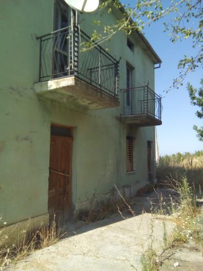 Image No.21-3 Bed Farmhouse for sale