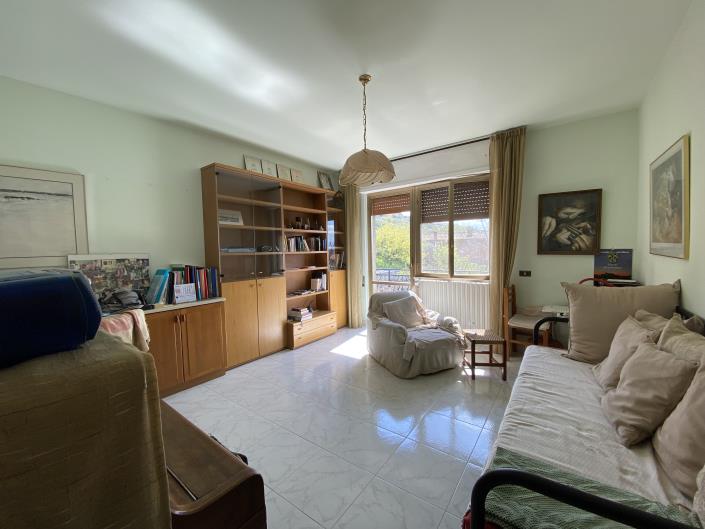 Image No.10-5 Bed Villa / Detached for sale