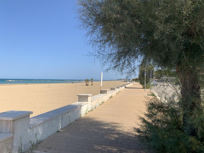 Image No.60-5 Bed Villa / Detached for sale